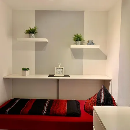 Ruhige In Mit Moebel Und Kostenlos Parkplatz 公寓 Hinte