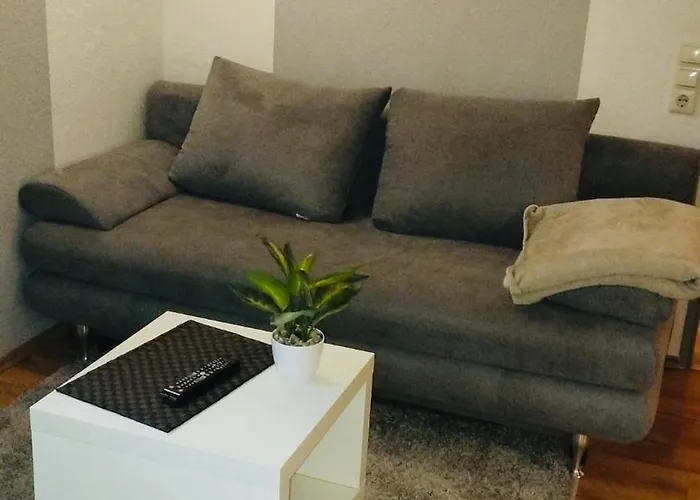 شقة Ruhige In Mit Moebel Und Kostenlos Parkplatz