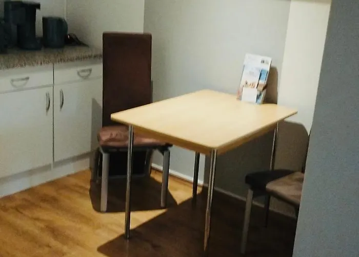 아파트 Ruhige In Mit Moebel Und Kostenlos Parkplatz Hinte